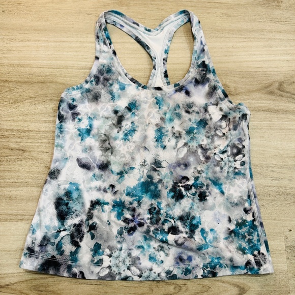 Lululemon - Racerback tank, Kaleidofloral Multi print, size 8, great condition! - Picture 2 of 4
